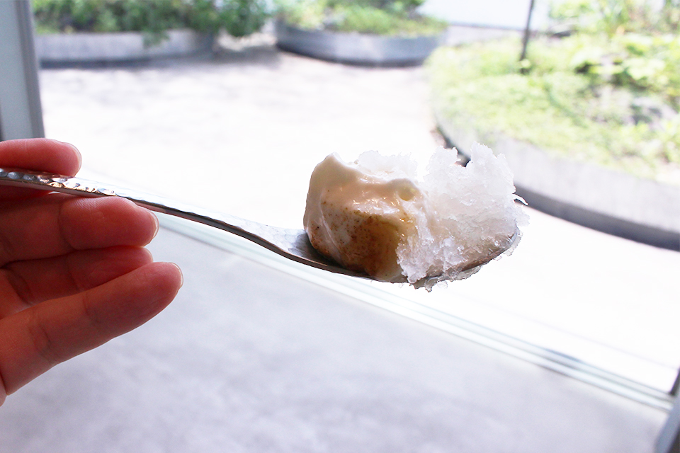 夏のお楽しみといえば「かき氷」。五穀屋オリジナル、ふわふわの新食感を味わう「熟成和こおり」を実食。